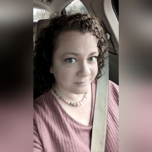 Meet your Posher, Ayla